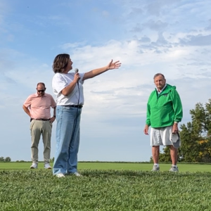 A little humor and a big heart on the fairway